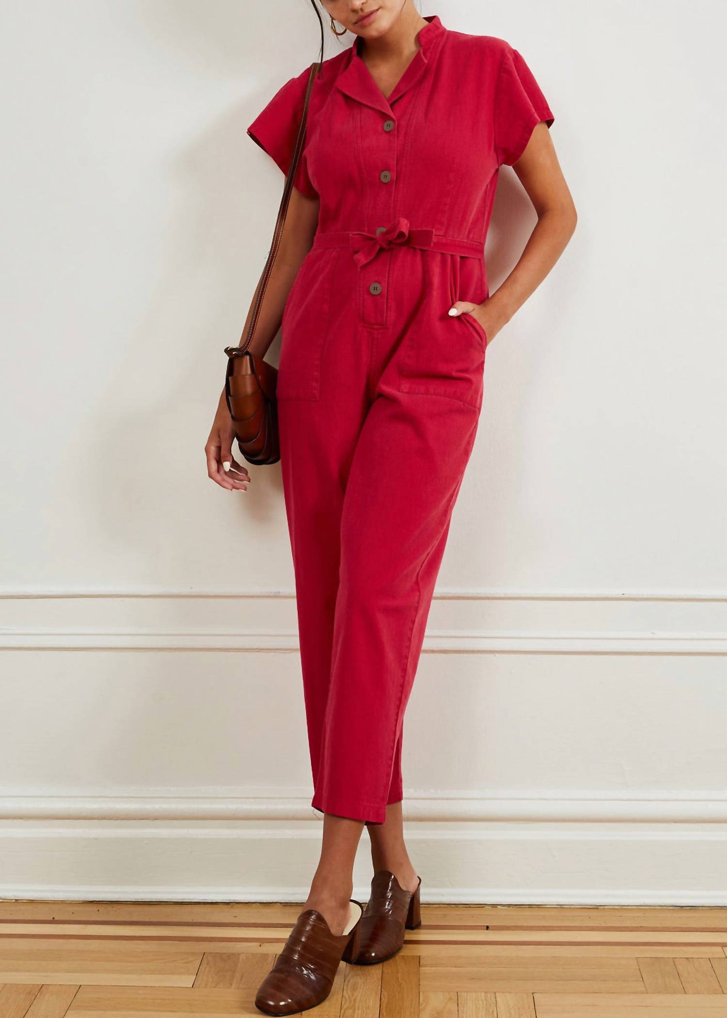 Loup Sally Jumpsuit in rose - women's pants - detail view