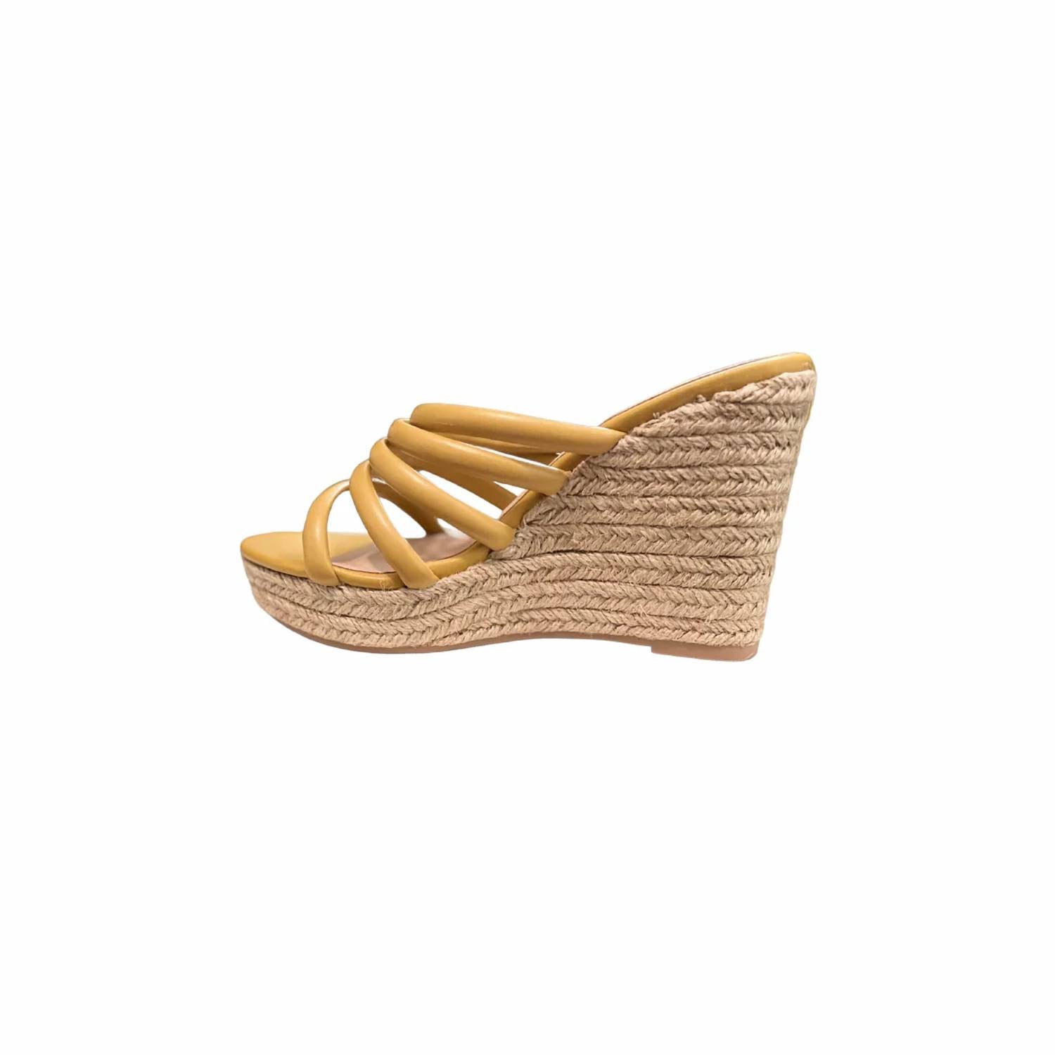 Chinese Laundry - Women's Eleana Comfy Wedge Sandals