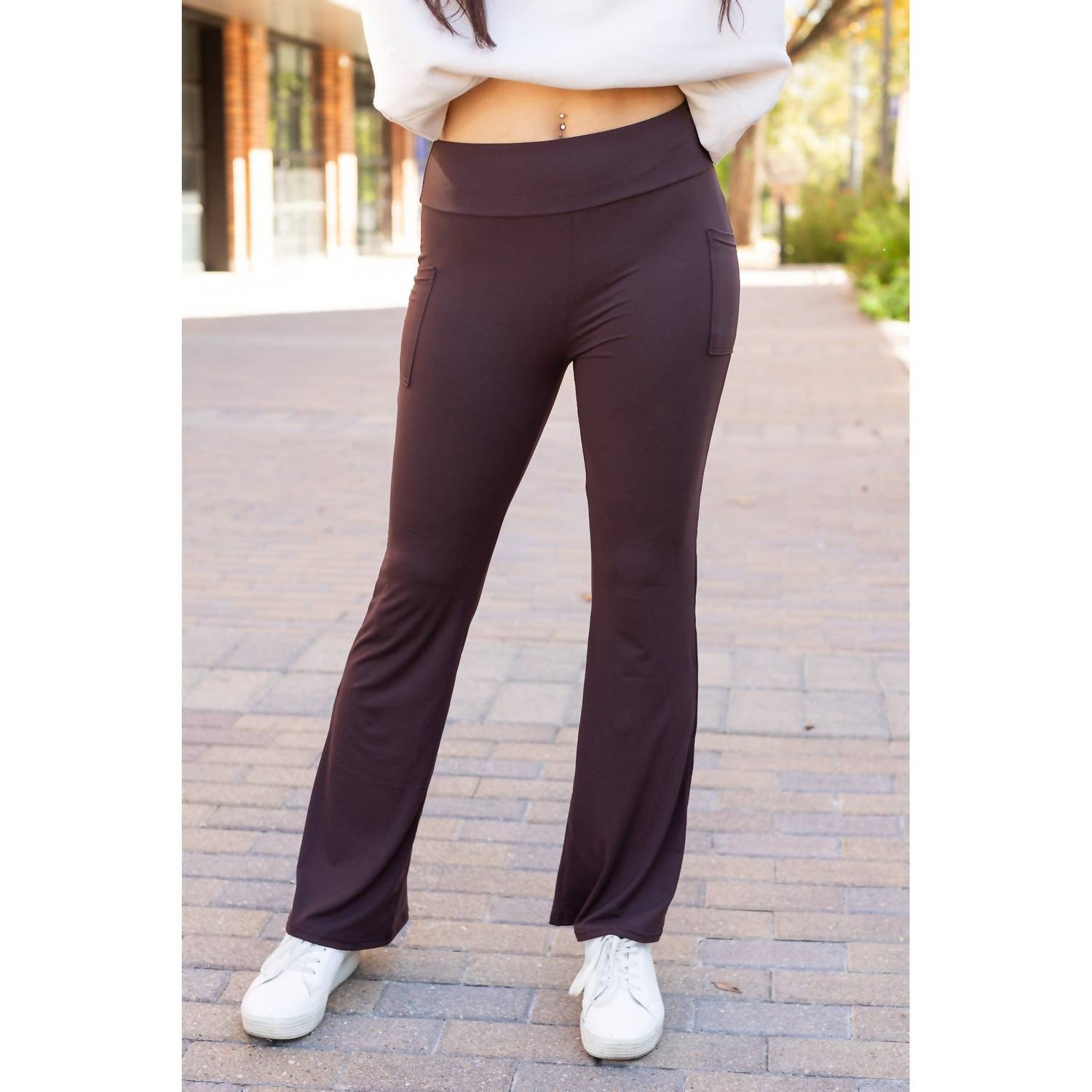 Julia Rose - Rhea Bootcut Leggings With Pockets