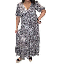 Saltwater Luxe - Short Sleeve Seventies Daisy Maxi Dress