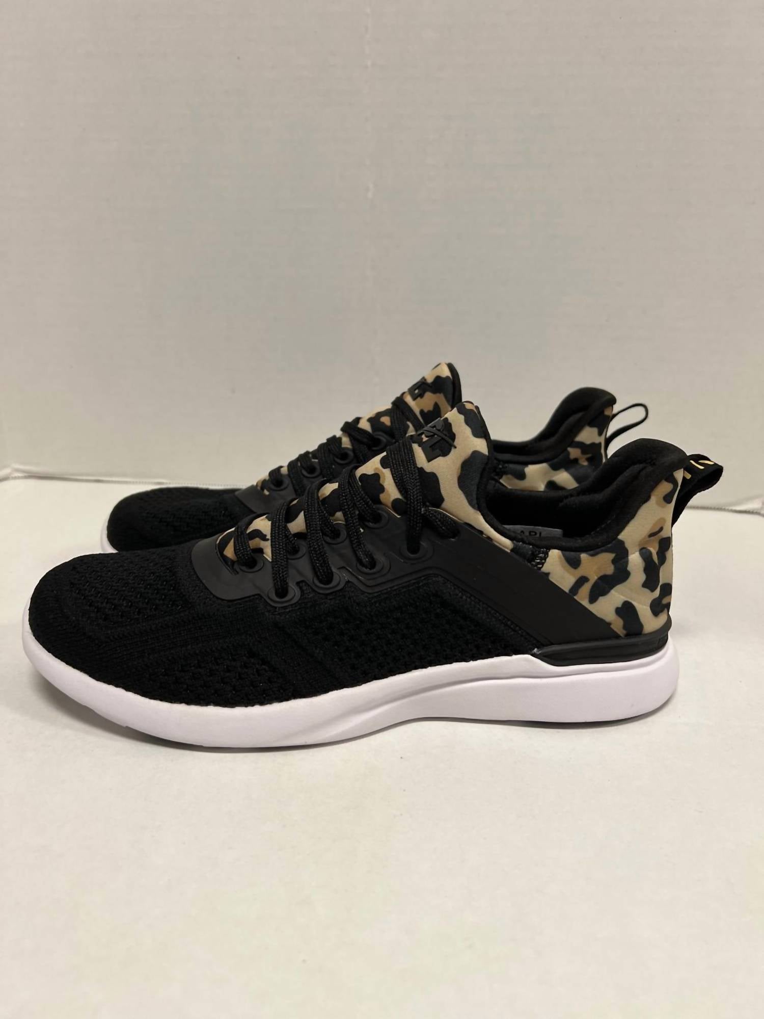 Apl - Women's Techloom Tracer