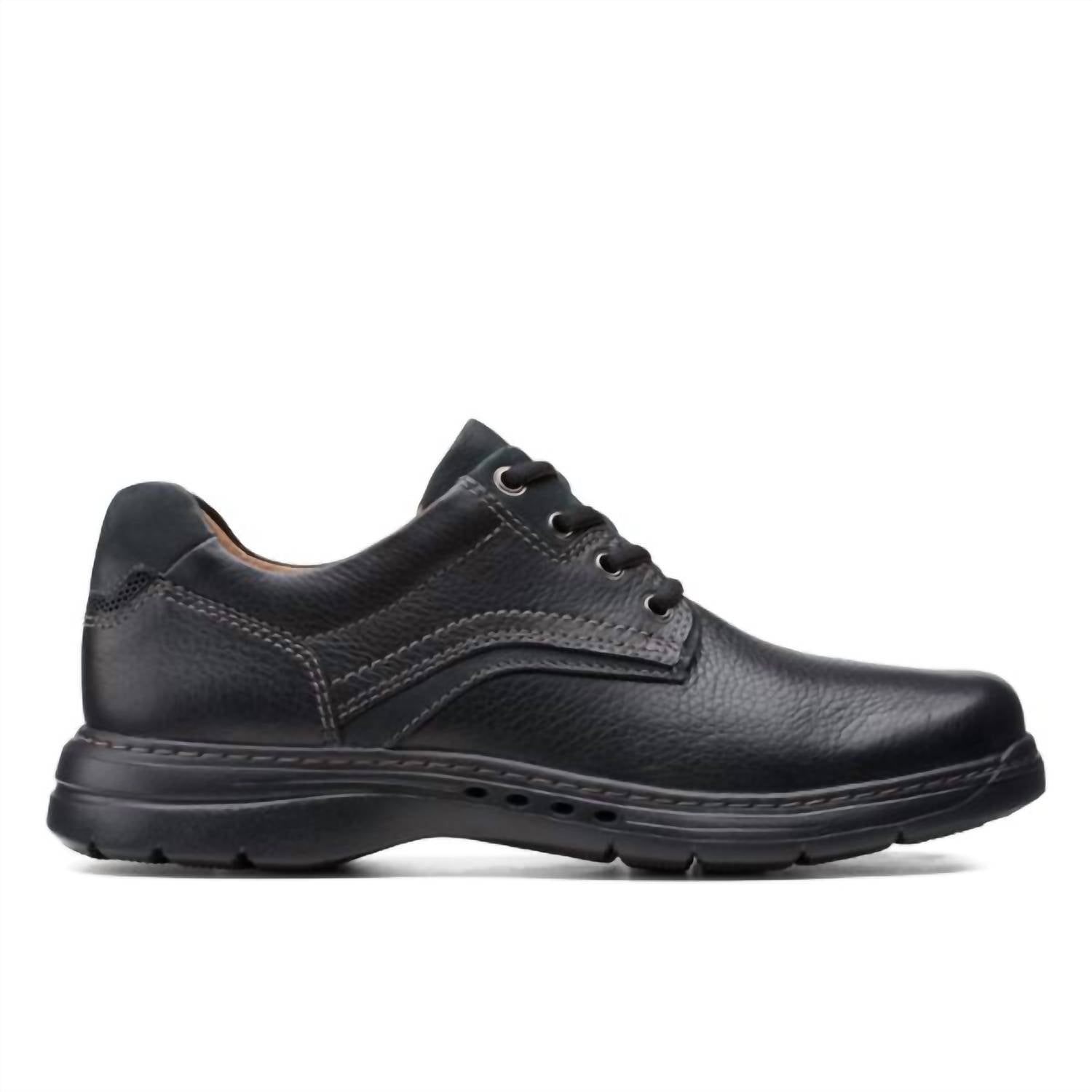 Clarks Men's Un Brawley Pace Casual Shoes in black - men's shoe - alternate view