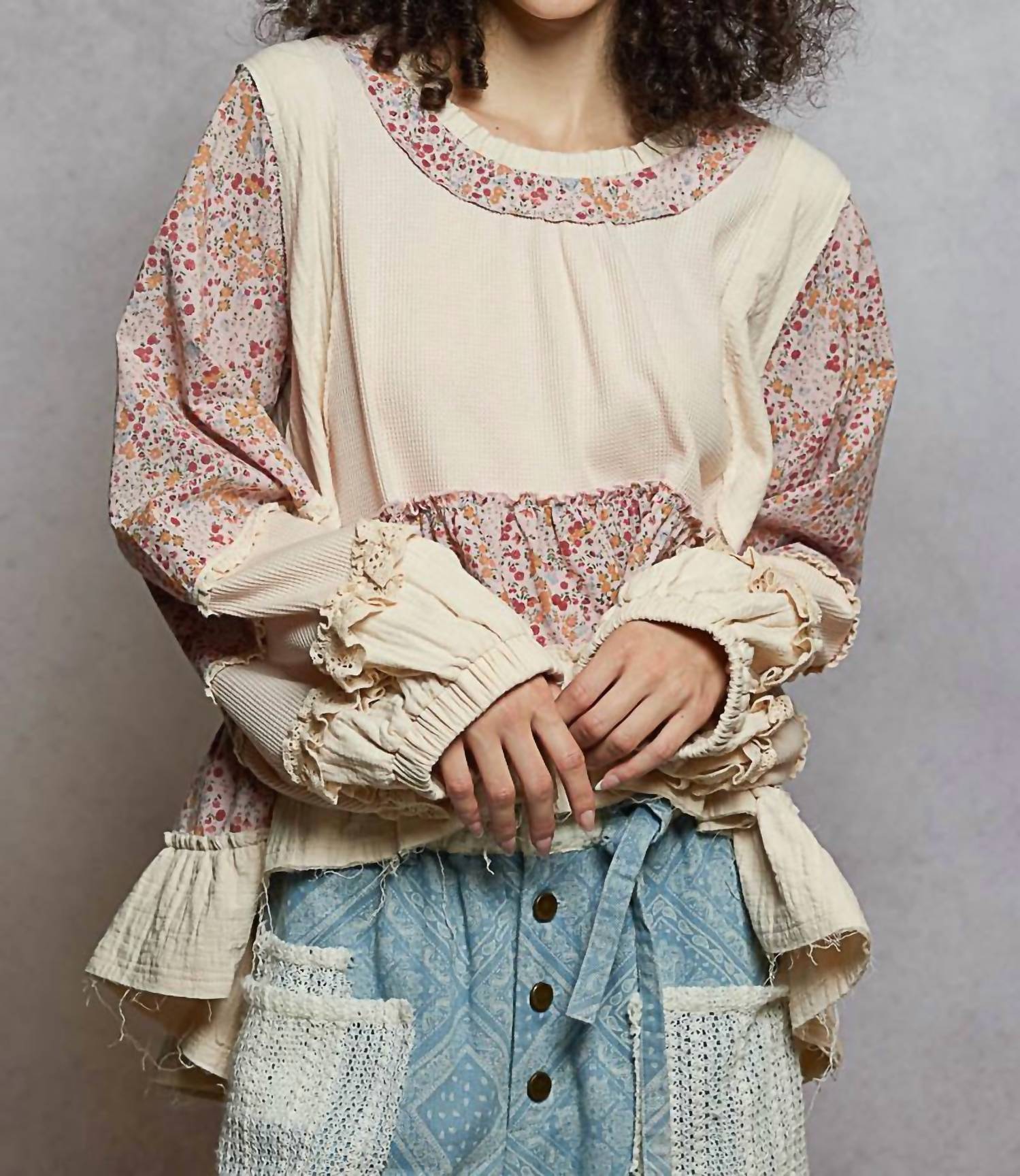 Pol - Ruffle Hem Floral Top