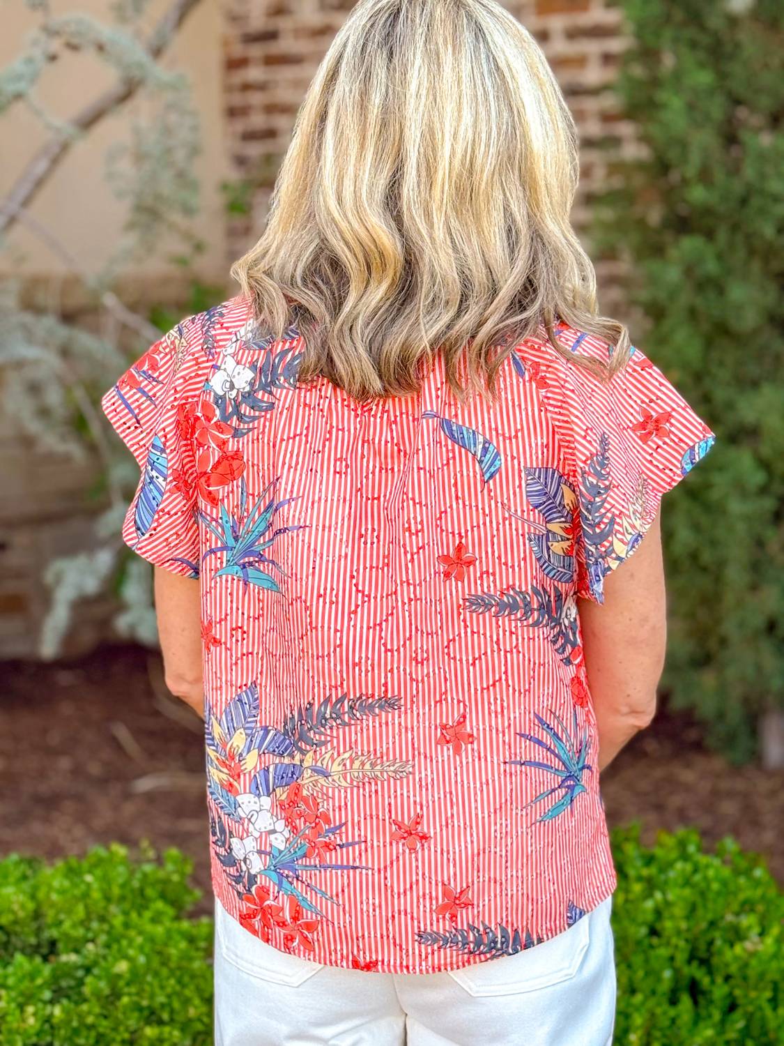 Voy - Sunlit Garden Embroidered Top