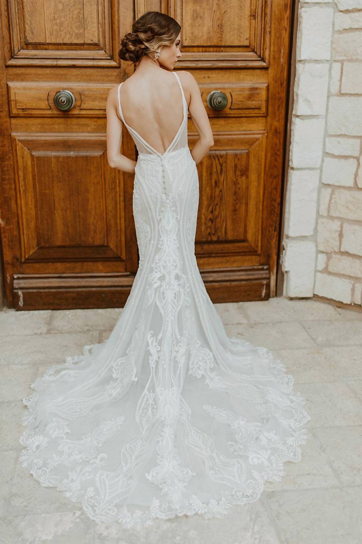 Essence Of Australia - Glamorous Lace Fit-and-flare Wedding Gown