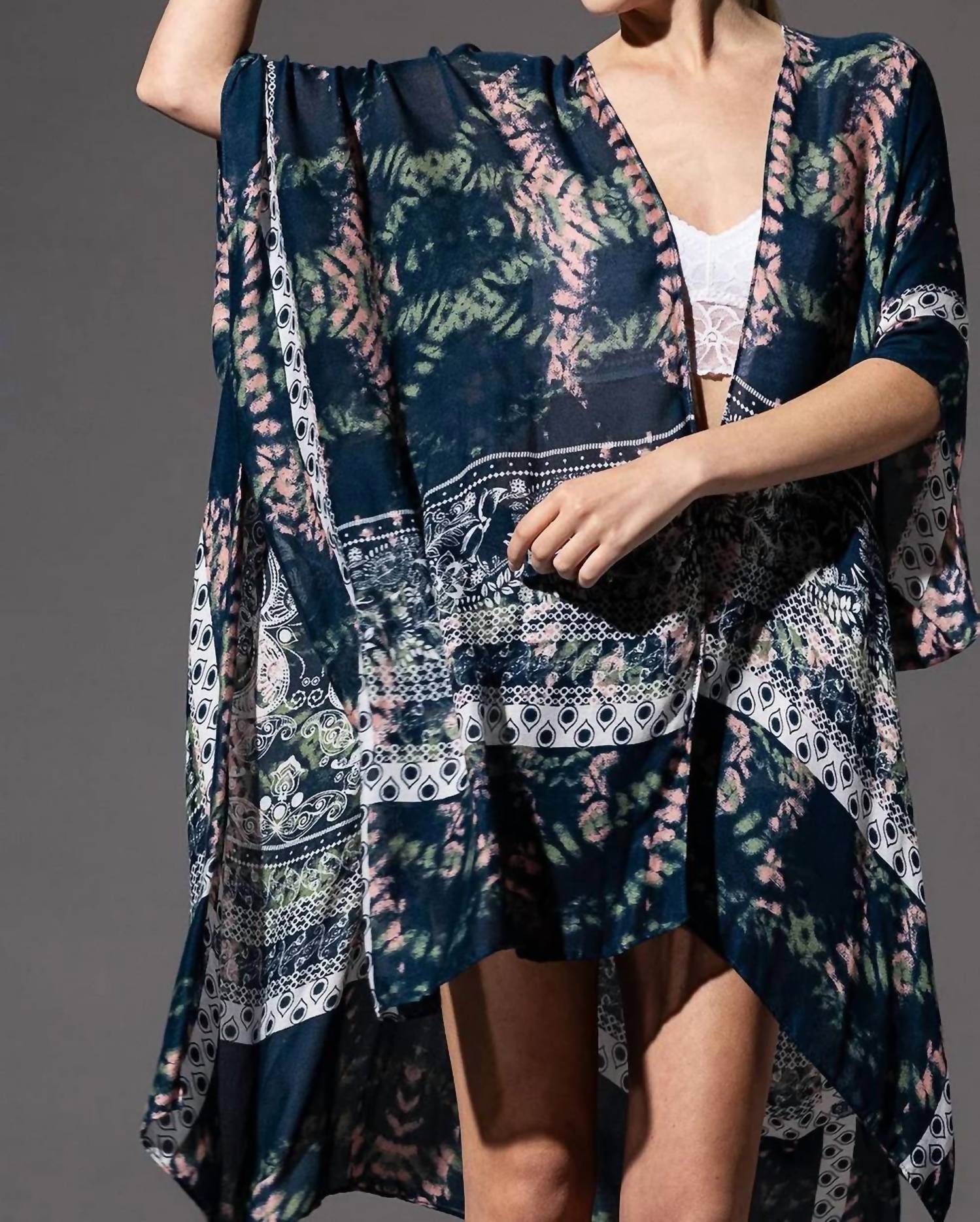 Urbanista - Gwendolyn Tie Dye Printed Kimono