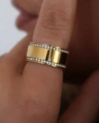 Chansuttpearls - Women's Lily Ring