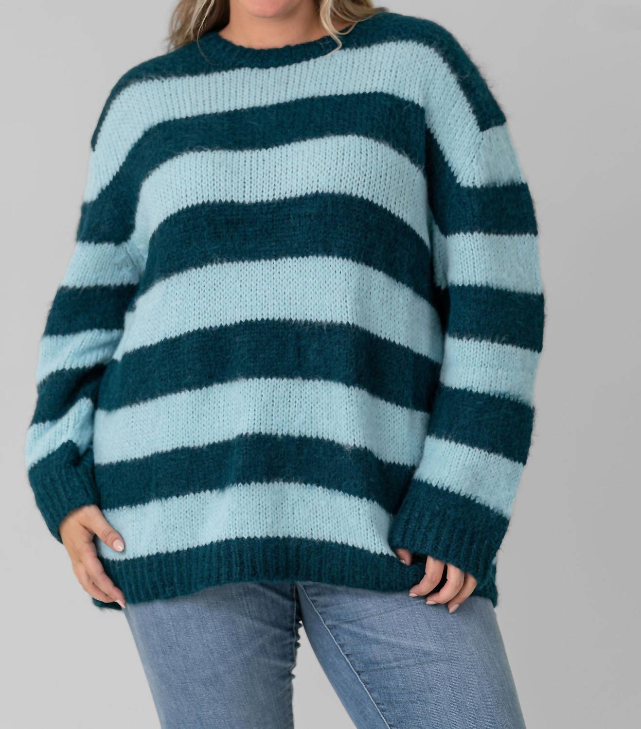De Loreta - Oma Stripe Long Sleeve Sweater - Plus