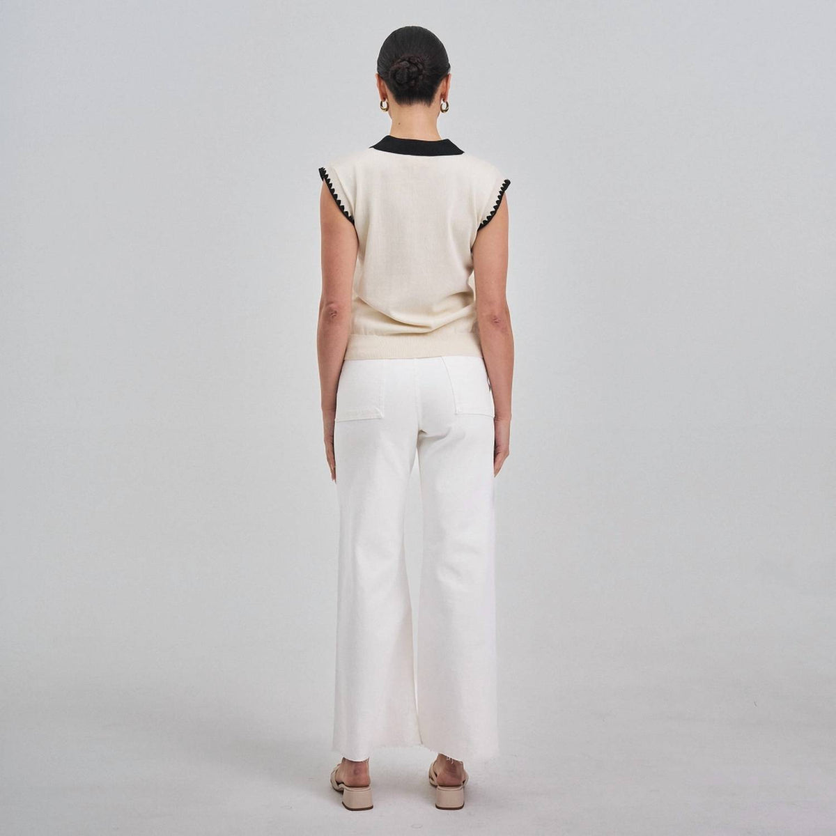 Able - Contrast Collared V Neck Knit Top