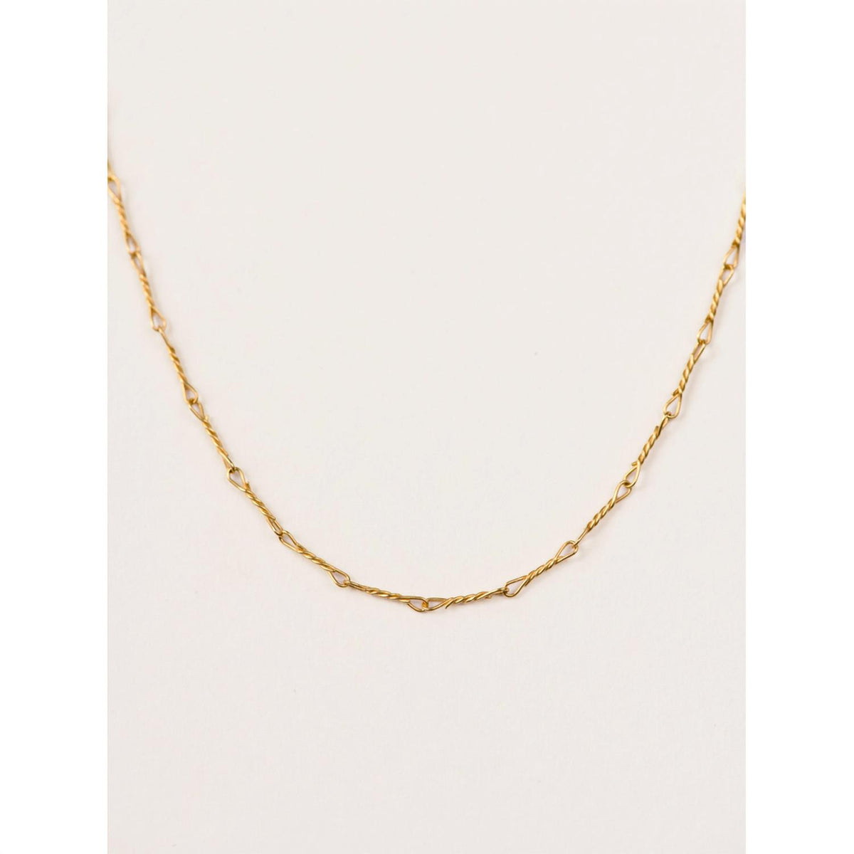 Able - Women's Twist Chain Necklace