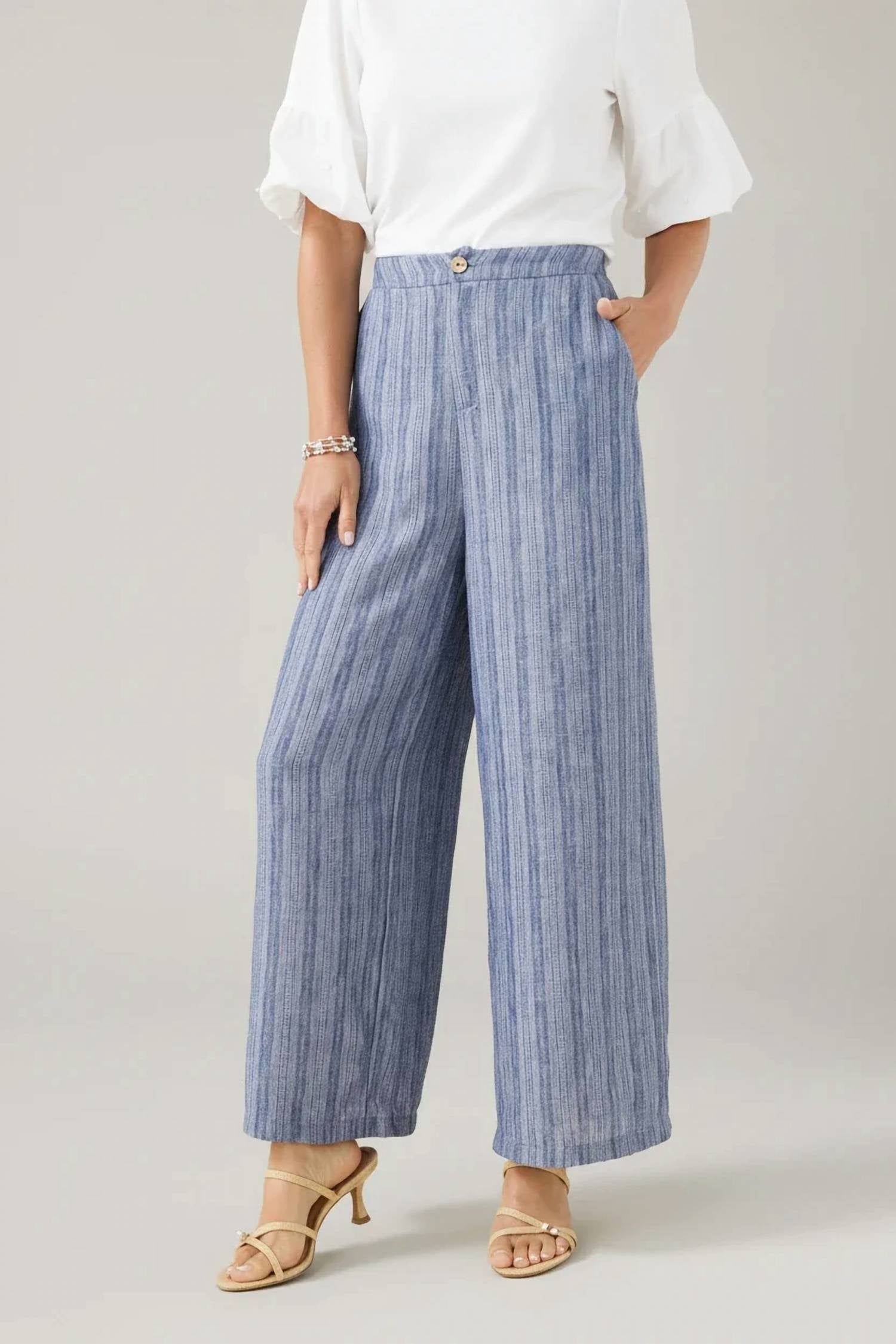 Coco + Carmen - Andrea Textured Pant with Pockets