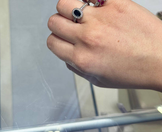 Normani - Women's Oval Sapphire & Diamond Halo Ring