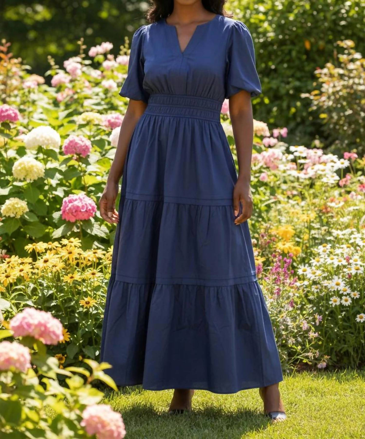 She + Sky - Short Sleeved V-neck Midi Dress
