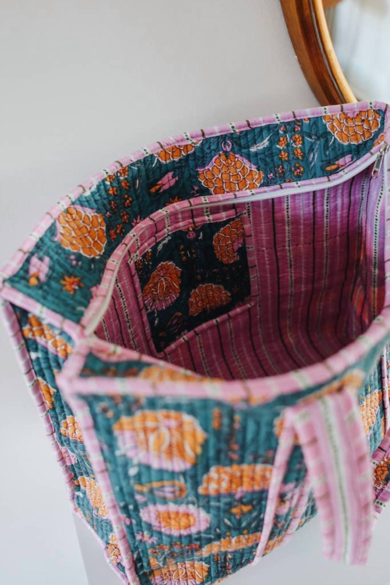 Crowned Free - Women's Flower Garden Quilted Market Bag