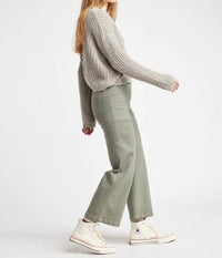 Self Contrast - Darla Chunky Cropped Sweater