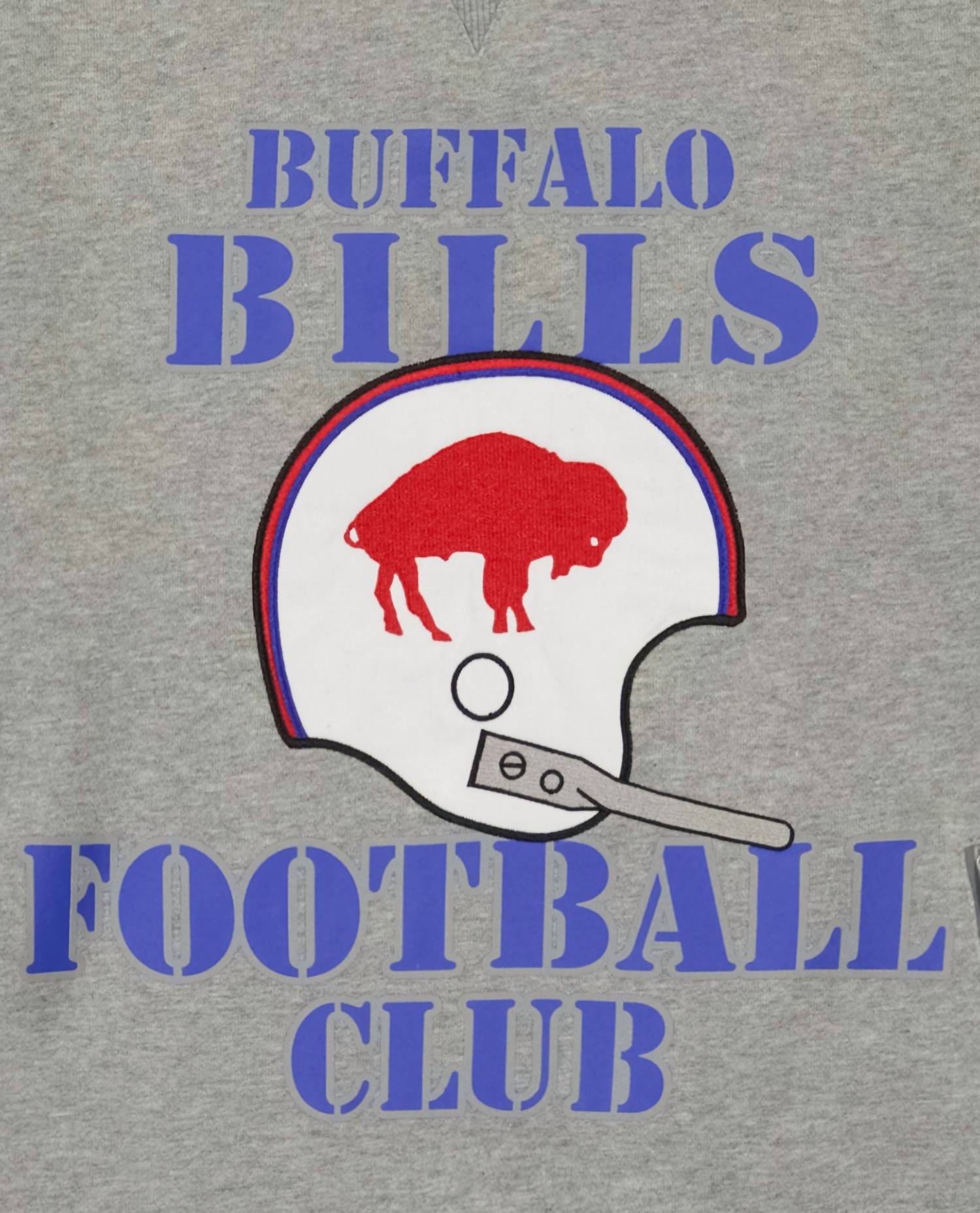 Starter - Men's Buffalo Bills Crew Neck Sweatshirt With Zip Pockets