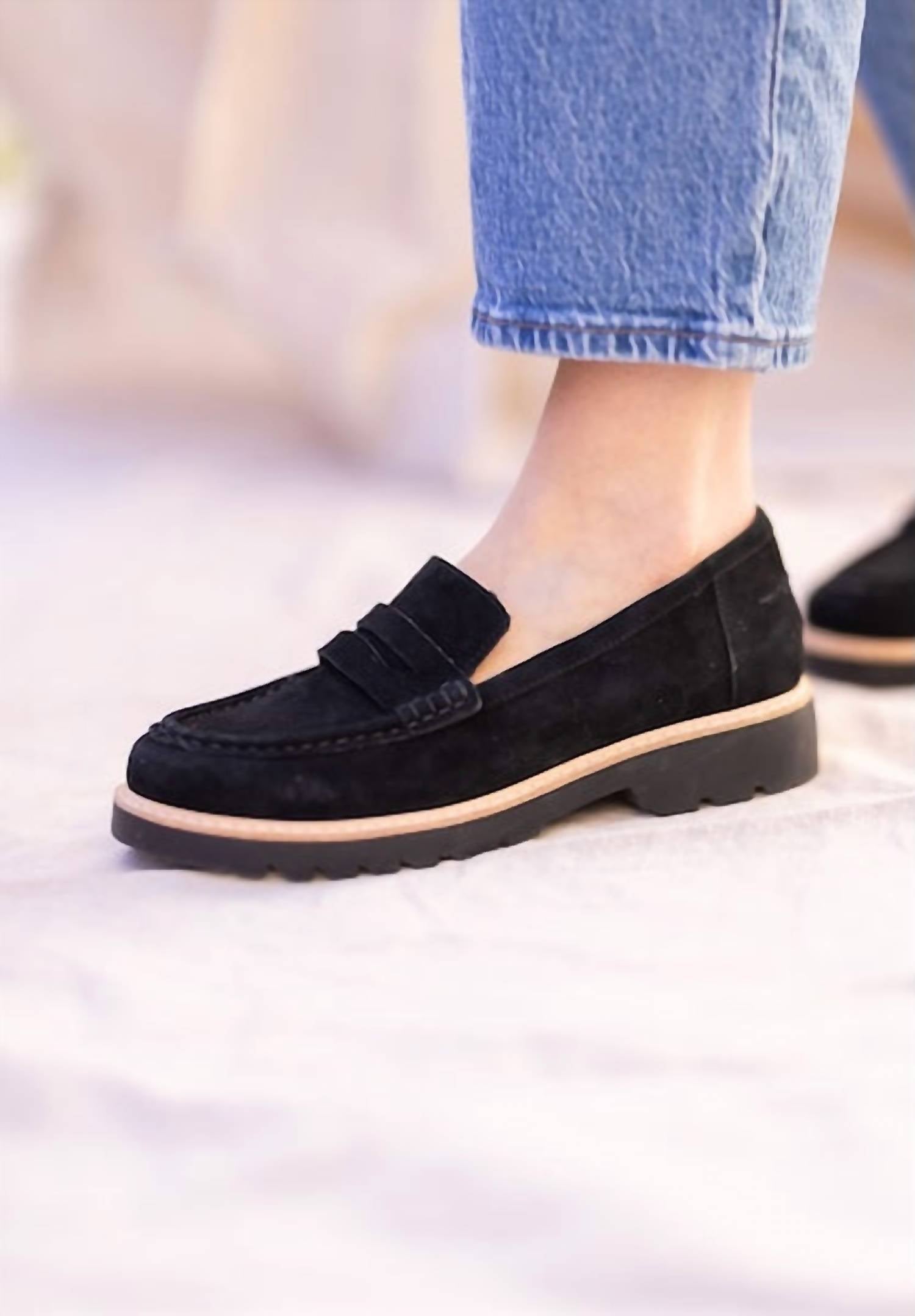 L'Amour Des Pieds - Women's Yolandi Leather Loafer