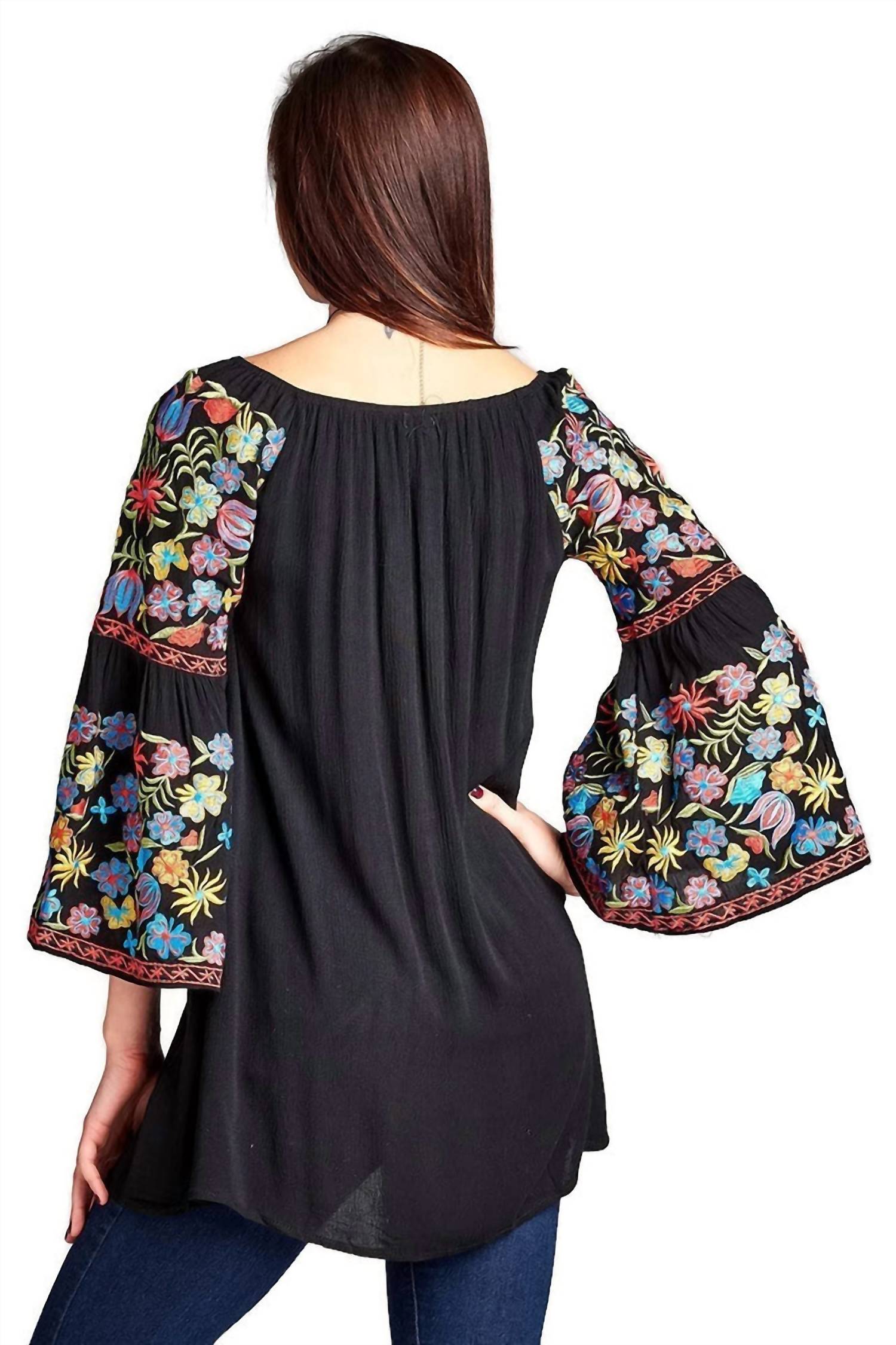 Velzera - Floral Embroidered Off The Shoulder Mini Dress