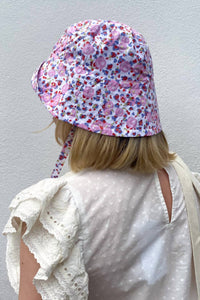 Baum Und Pferdgarten - Lori Liberty Hat