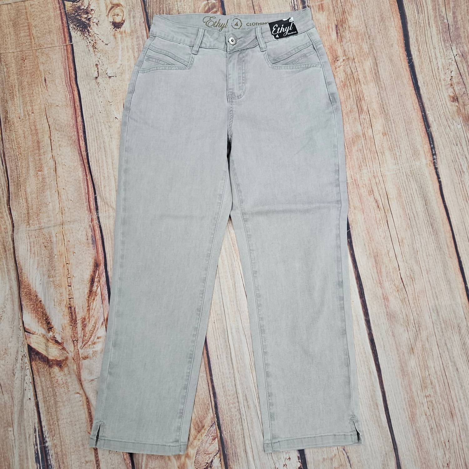 Ethyl Women's Capri Tower Top in grey - women's jeans