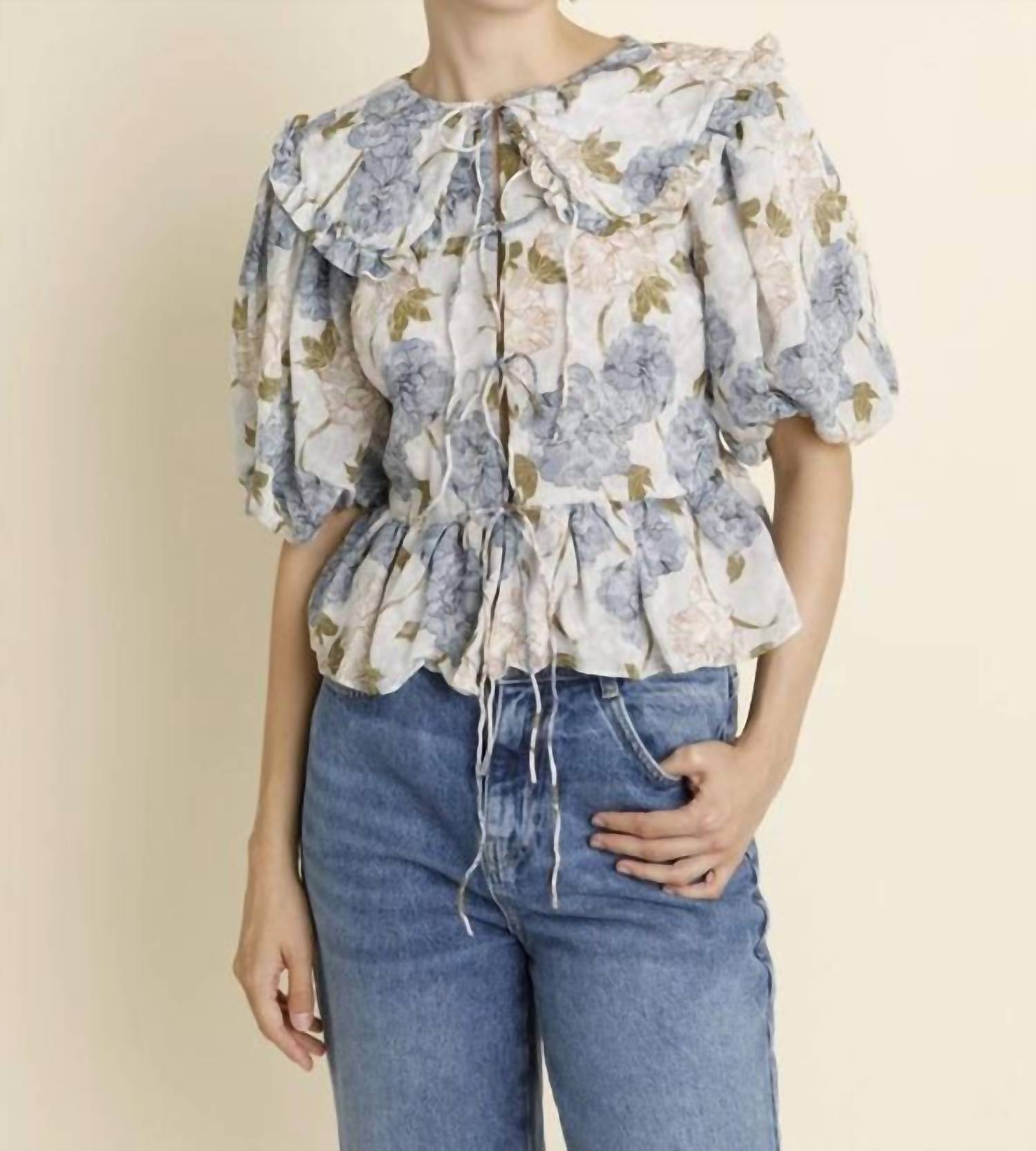 Aureum - Oversized Collar Blouse