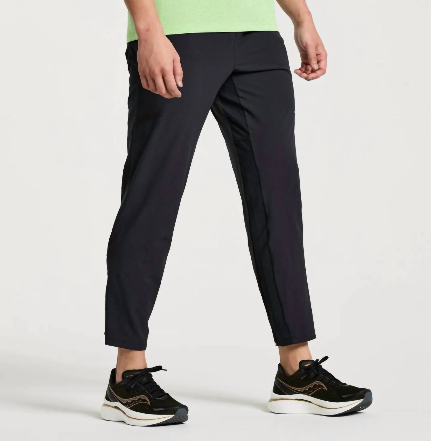 SAUCONY Boston Pant in black - men's pants - detail view