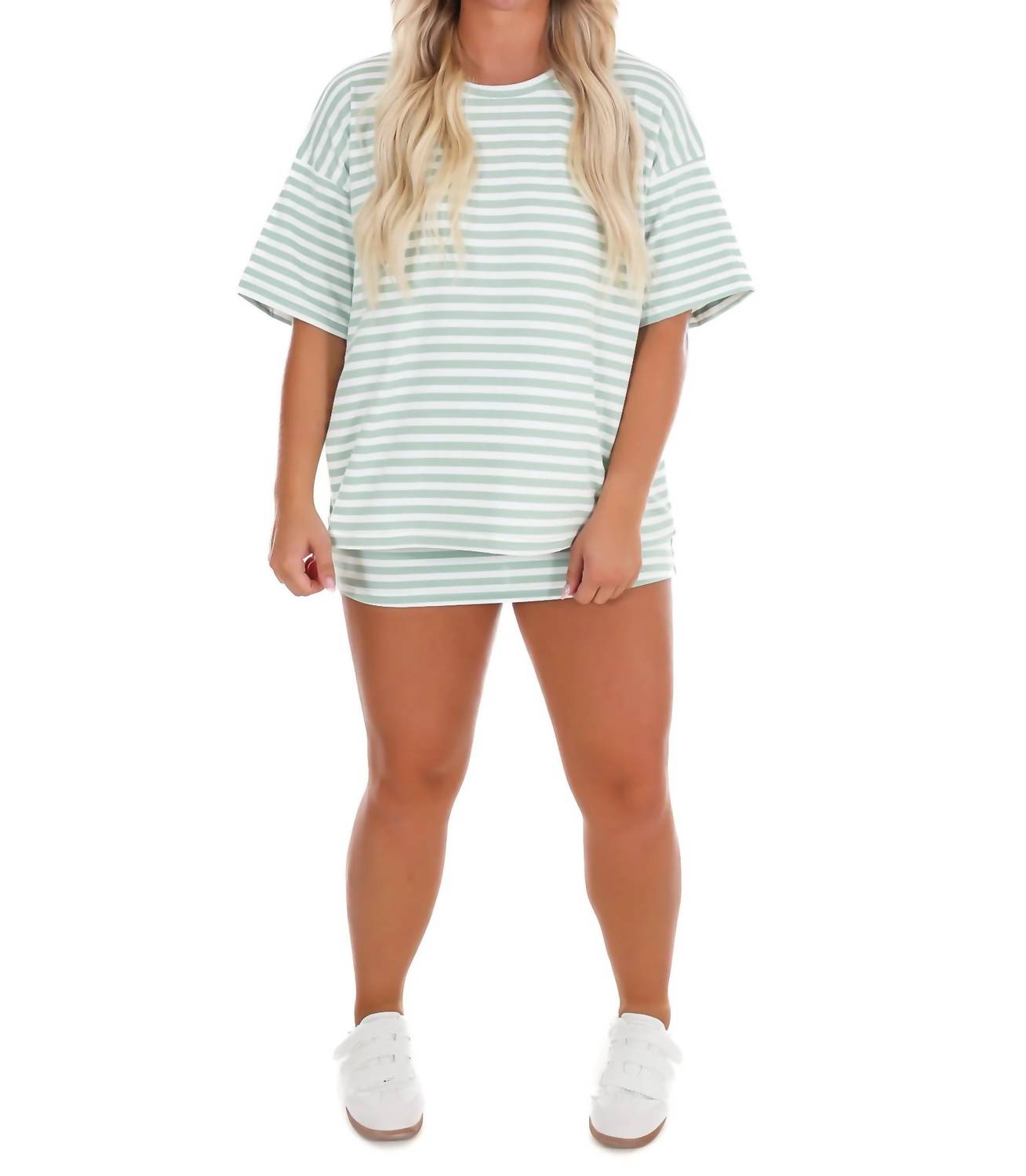 Le Lis - Women's According To You Stripe Two Piece Set