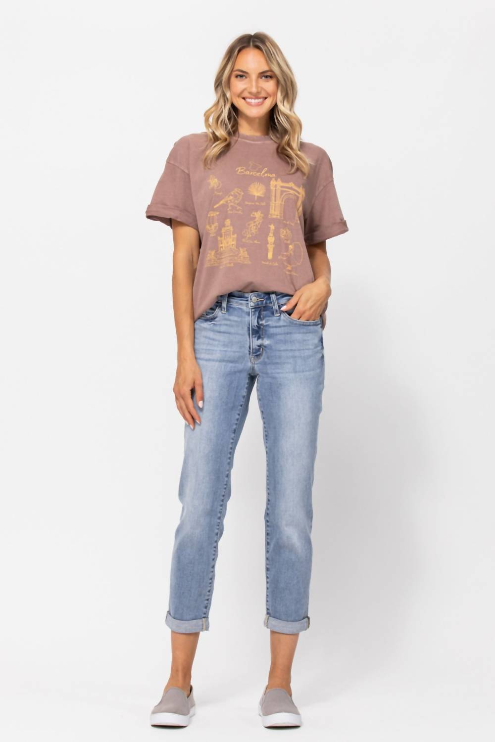 Judy Blue - Core Mid Rise Bleach Wash Boyfriend Jeans