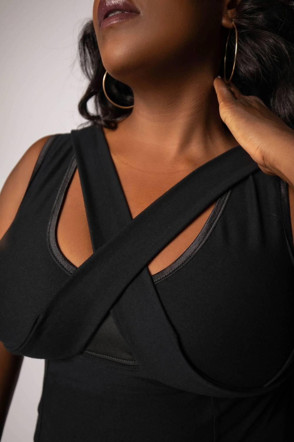 Embrago - Full Support Bra-free Top