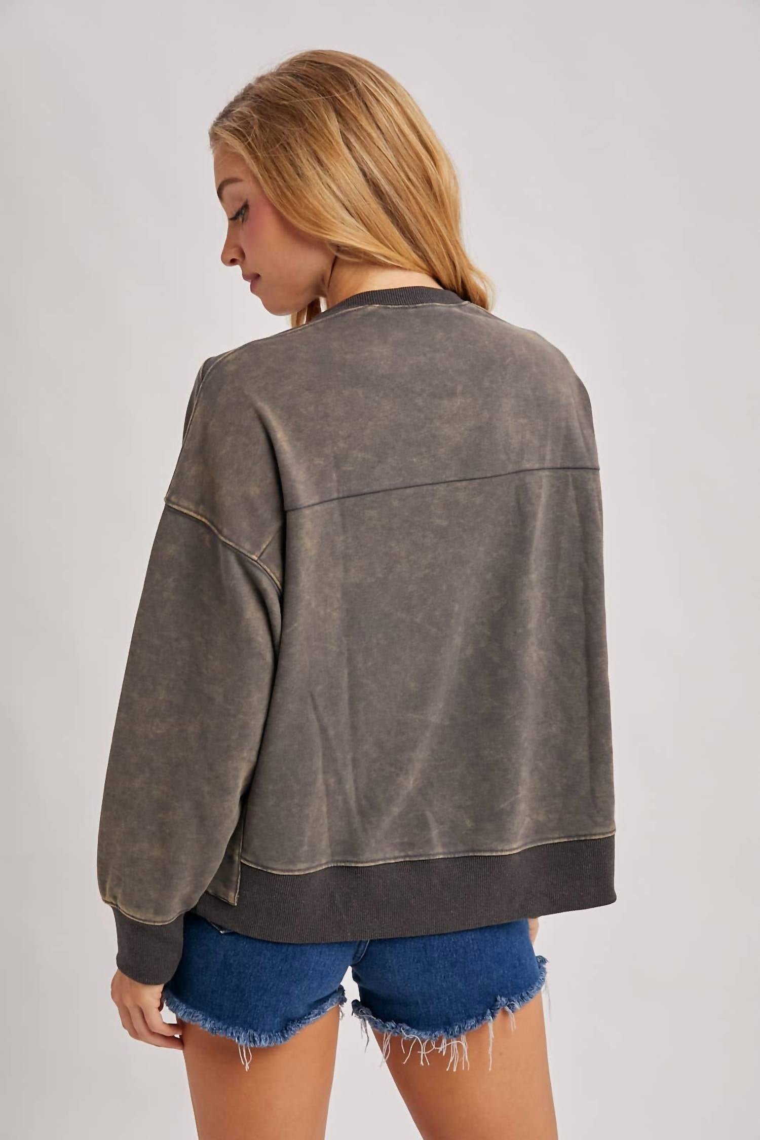 Bluivy - Washed Oversize Knit Sweatshirt With Pockets