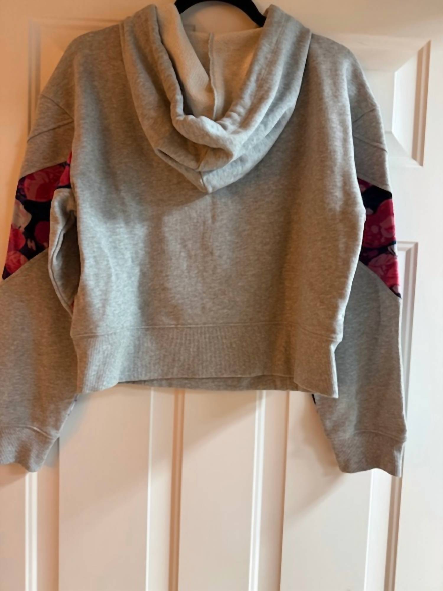 Juicy Couture - Women's Combate cropped hoodie