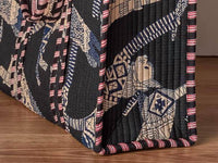 Verve Culture - Women's Quilted Tote Bag With Feline Designs