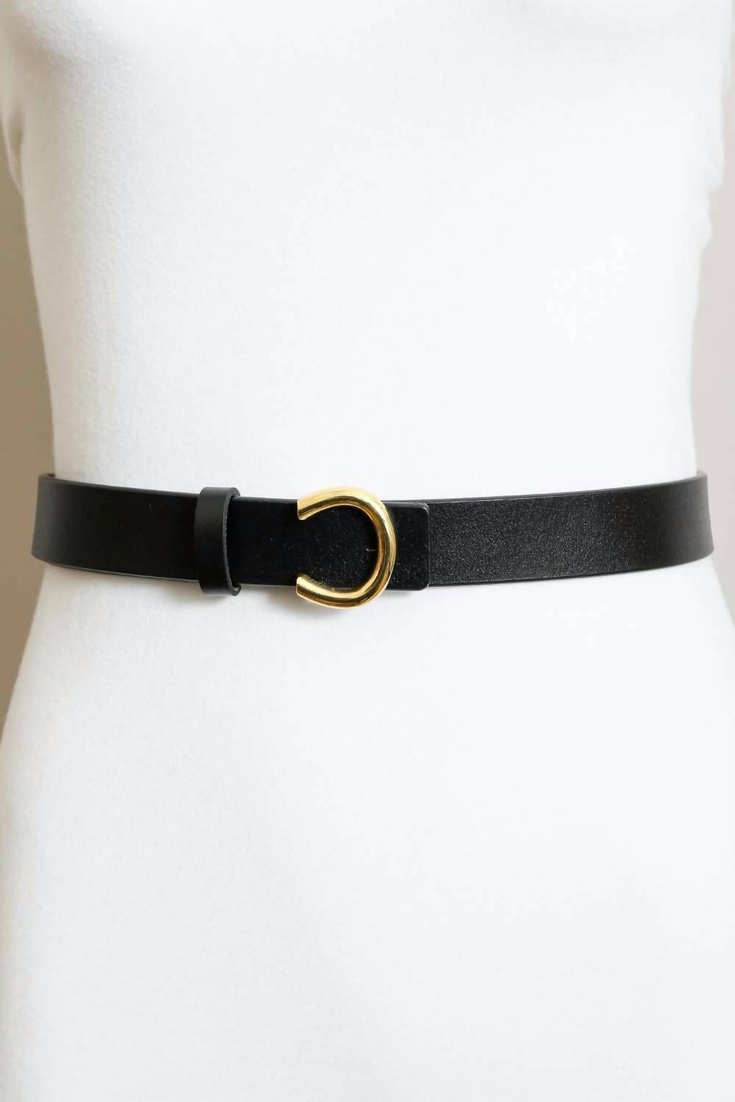 Leto - Women's Minimalist Leather Horseshoe Belt