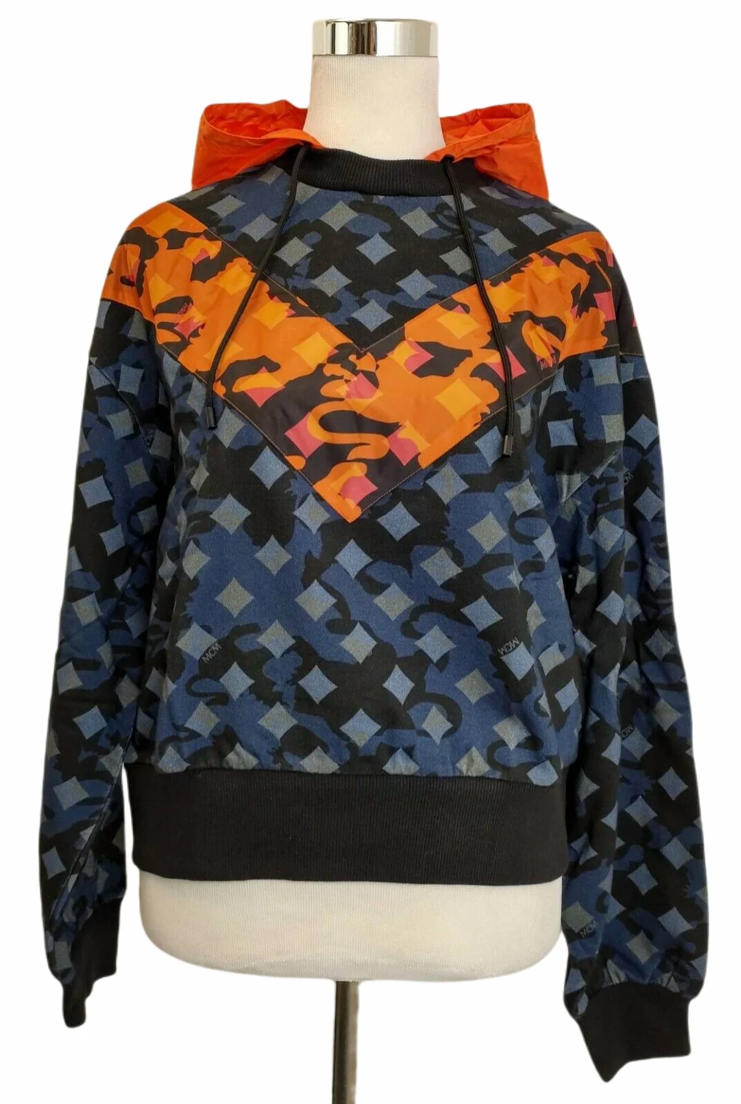 Mcm Worldwide - Women's Camo Lion Hood Sweatshirt