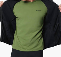 Columbia Men's Triple Canyon Grid Fleece II Full Zip Jacket in black - men's sweater - detail view