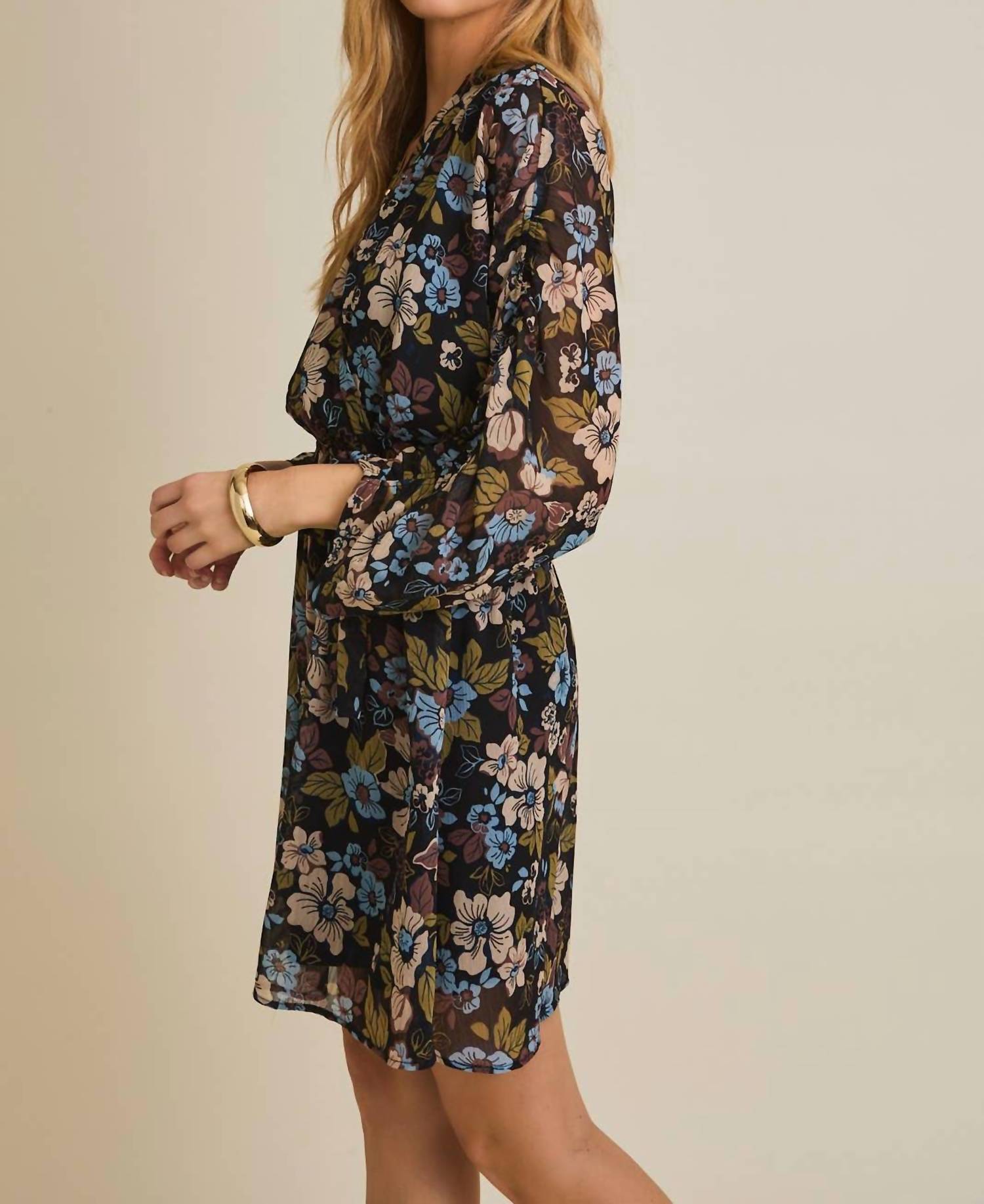 Gilli - Surplice Shirring 3/4 Sleeve Floral Dress