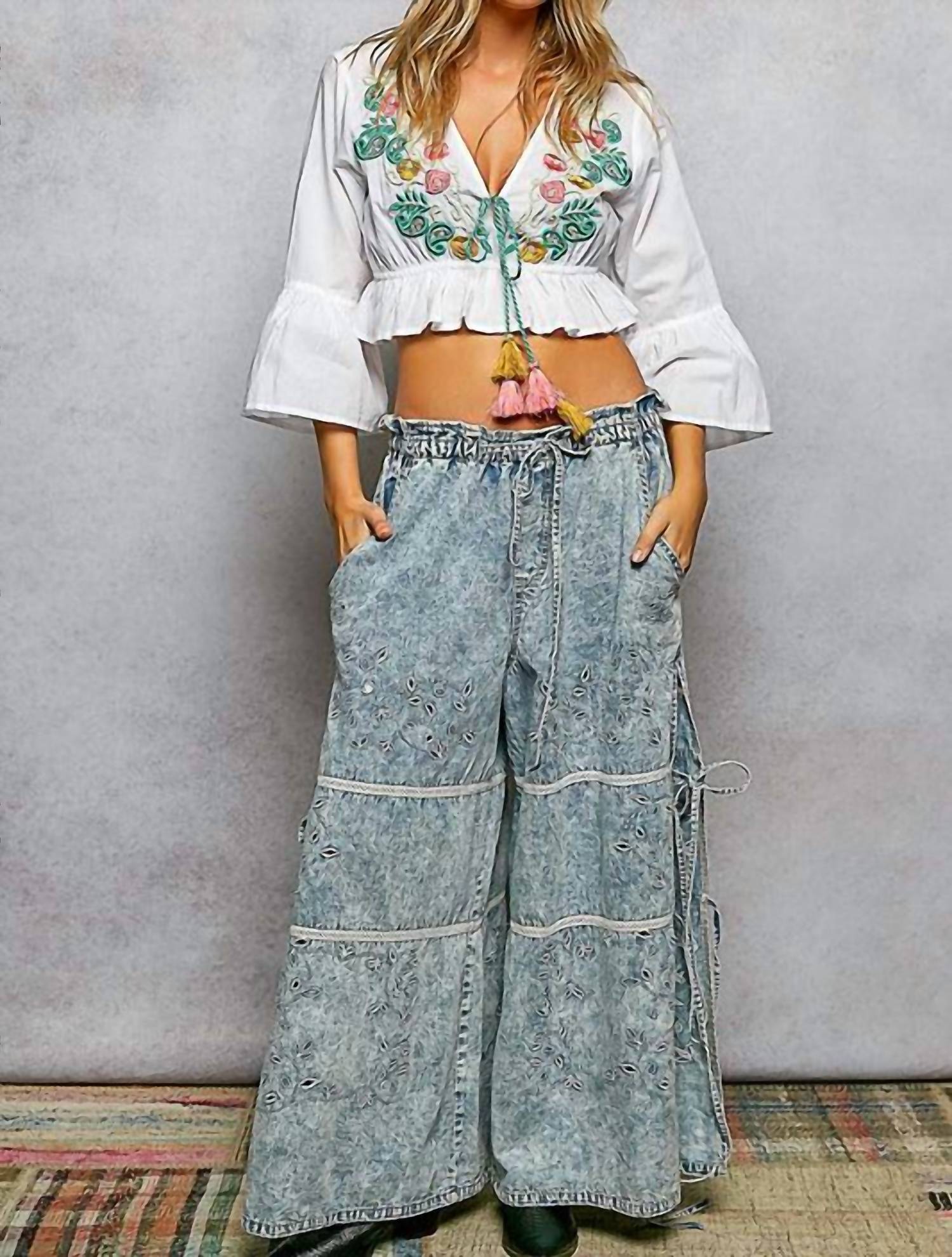 Pol - Angelica Embroidery Sequin Crop Top