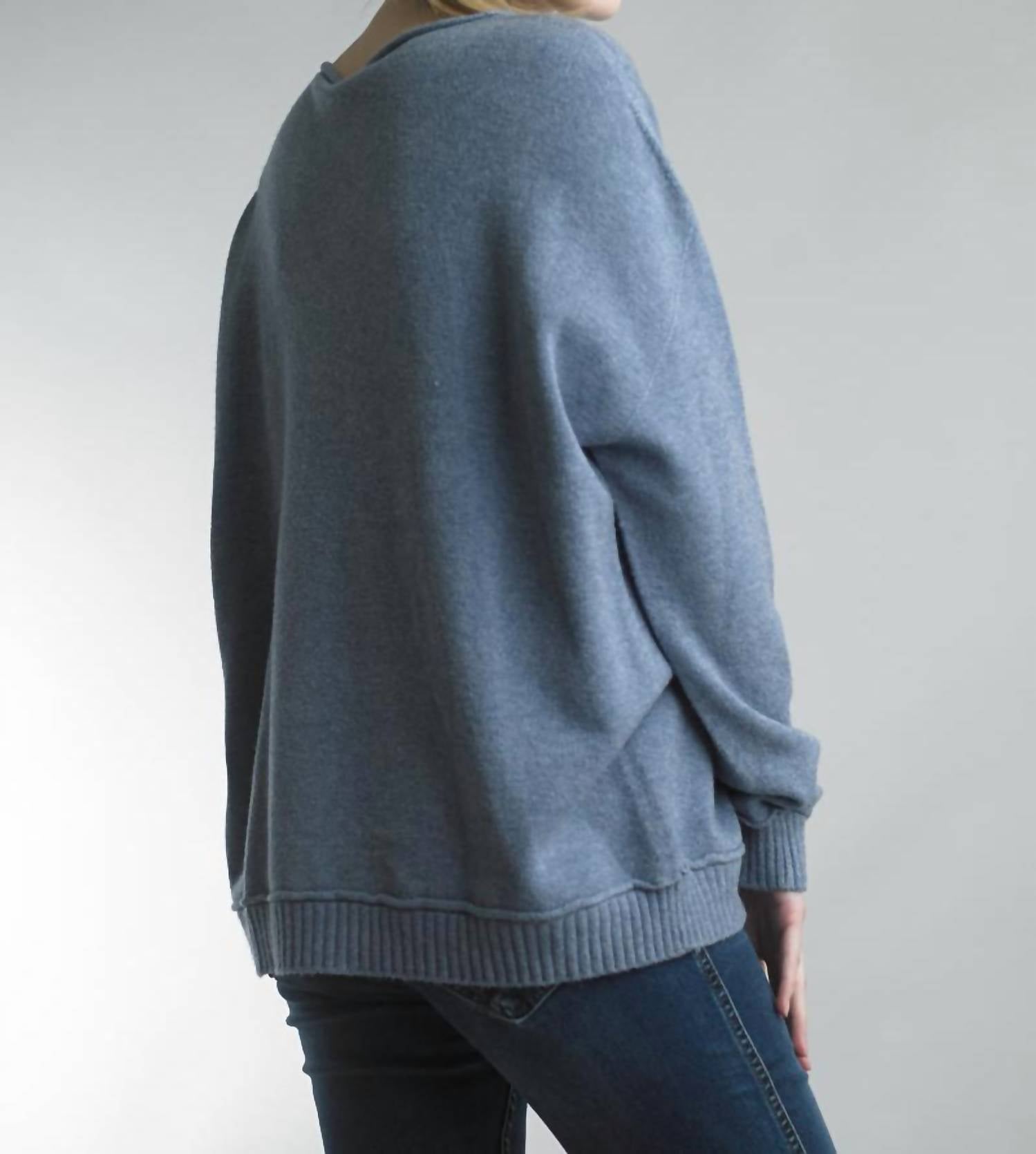 Tempo Paris - V-neckline Front Seam Tunic Sweater