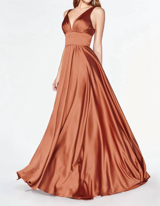 Cinderella Divine - Satin V-neck Dress With Slit