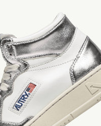 Autry - Women's Medalist Mid Sneaker