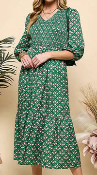 CEZELE Smocked Midi Dress in green - women's dress - detail view