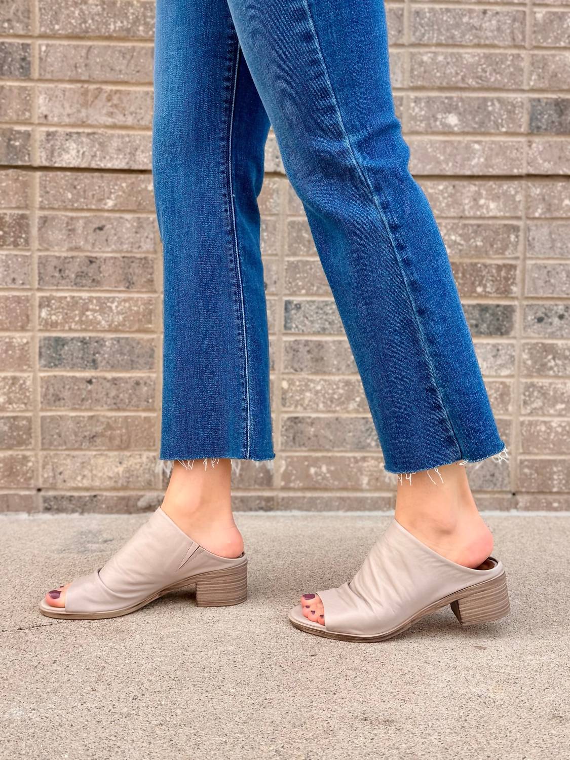 Bueno - Women's Ocean Block Heel Sandal