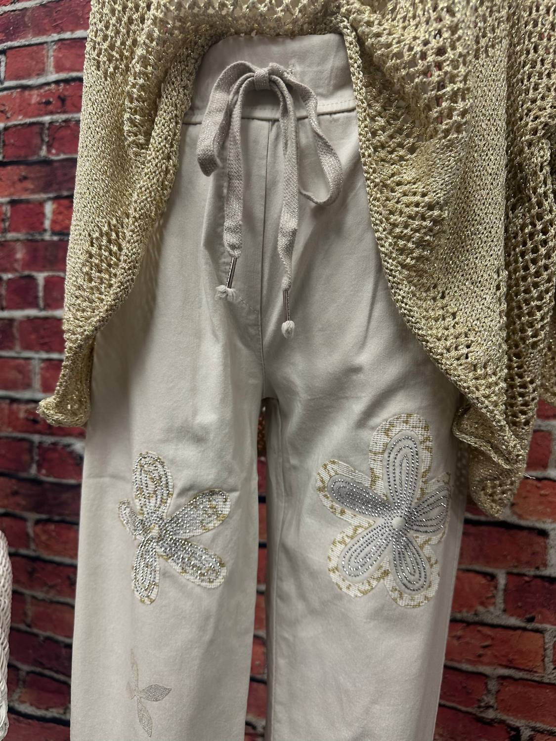 Tempo Paris - Women's Embellished Floral Drawstring Pants