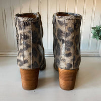 Very G - Women's Carlos Leopard Bootie