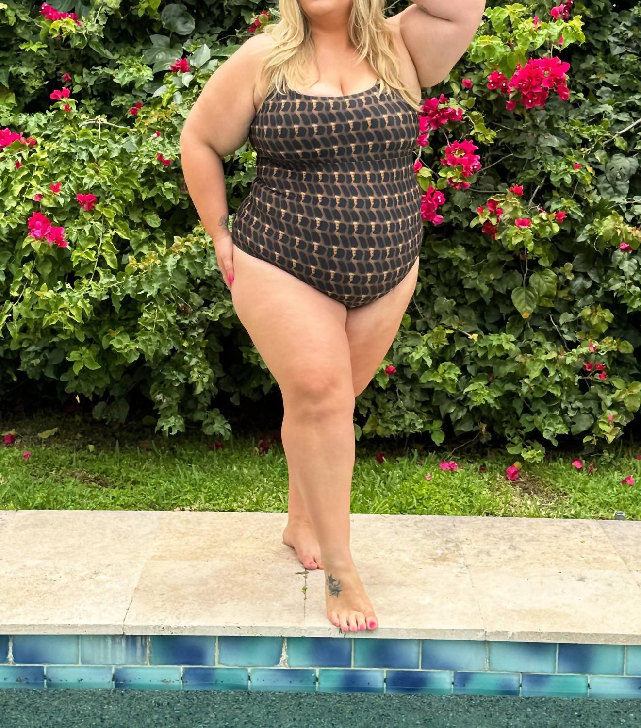 Alicia Swim - Stella Full Coverage One-piece Swimsuit - Plus