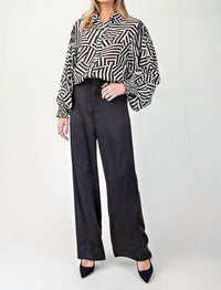 Ee:Some - Printed Bubble Sleeve Button Down Top