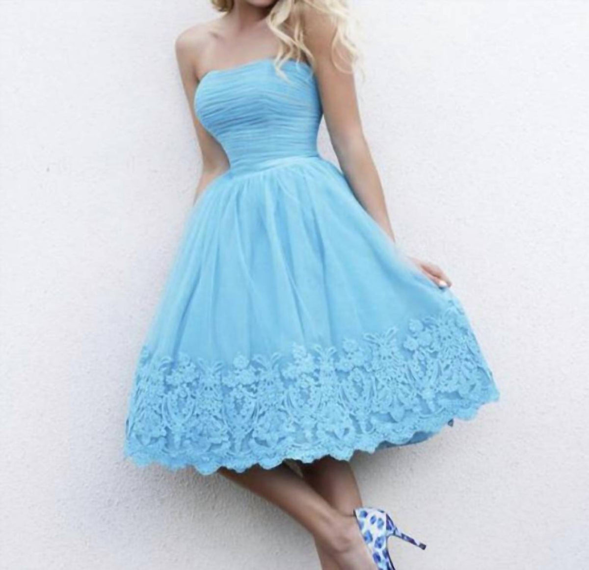 Sherri Hill - Strapless Cocktail Dress