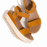 Sorel - Women's Cameron Flatform Sandal