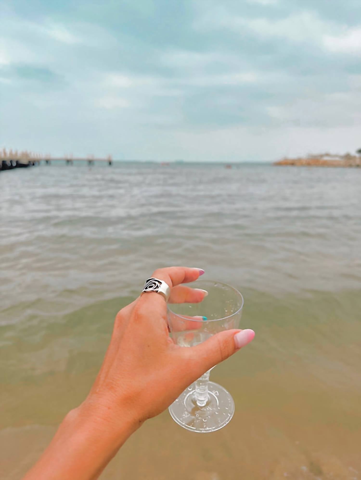 Avenue Chic - Women's Rose Ring