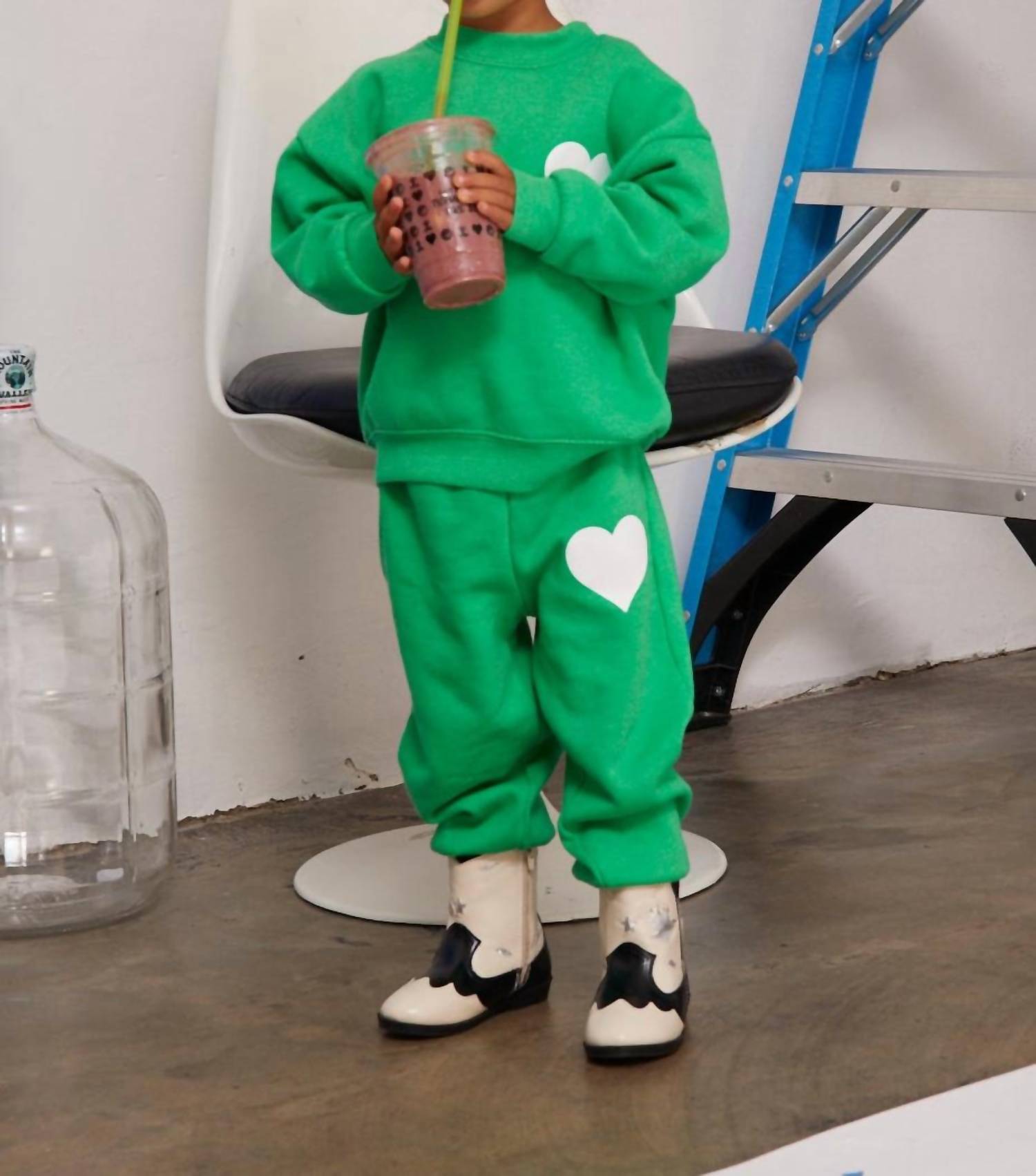 SPRWMN Kids Heart Sweatpants in green - kids' joggers
